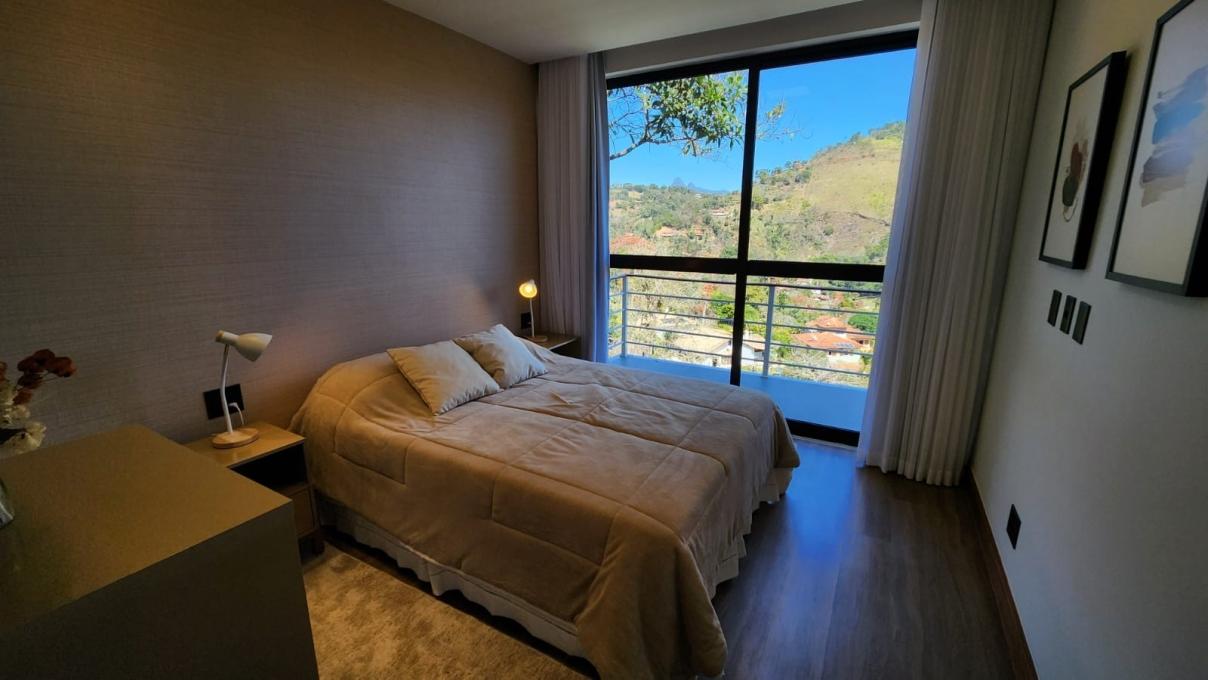 Casa à venda com 5 quartos, 1200m² - Foto 8