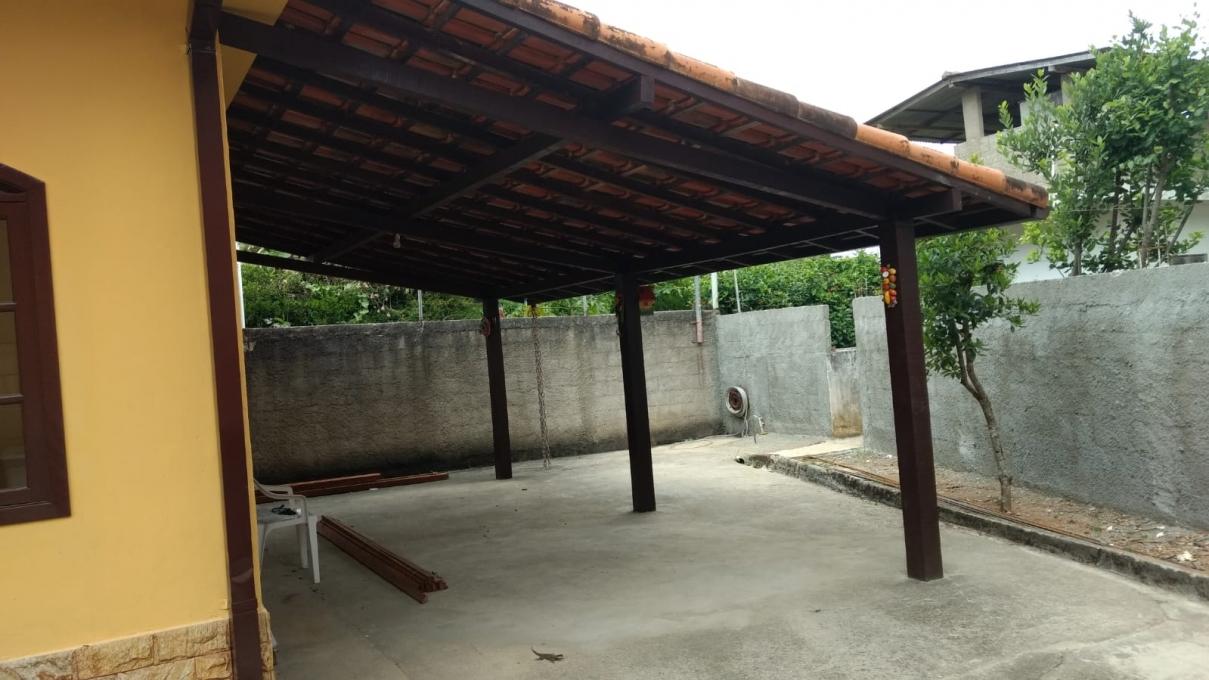 Casa à venda com 3 quartos, 300m² - Foto 3
