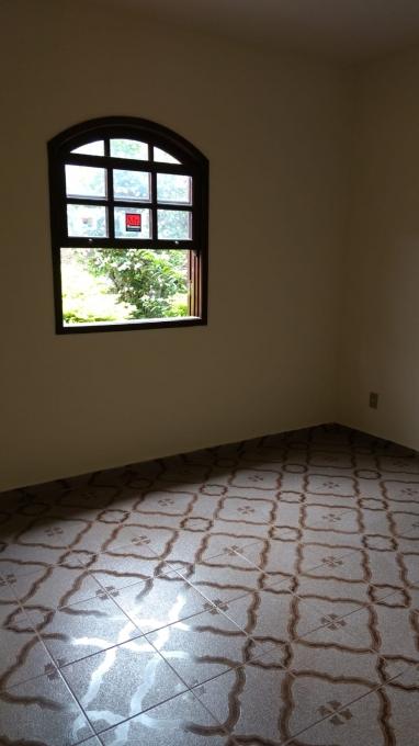 Casa à venda com 3 quartos, 300m² - Foto 5