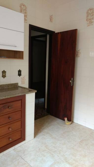 Casa à venda com 3 quartos, 300m² - Foto 9