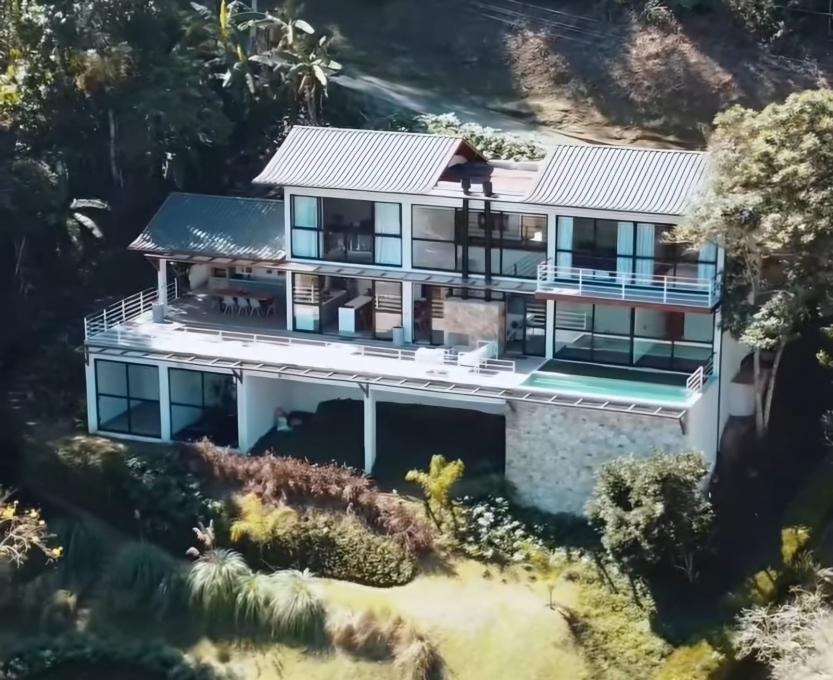 Casa à venda com 5 quartos, 1200m² - Foto 3