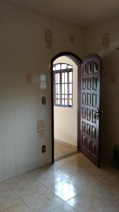 Casa à venda com 3 quartos, 300m² - Foto 4